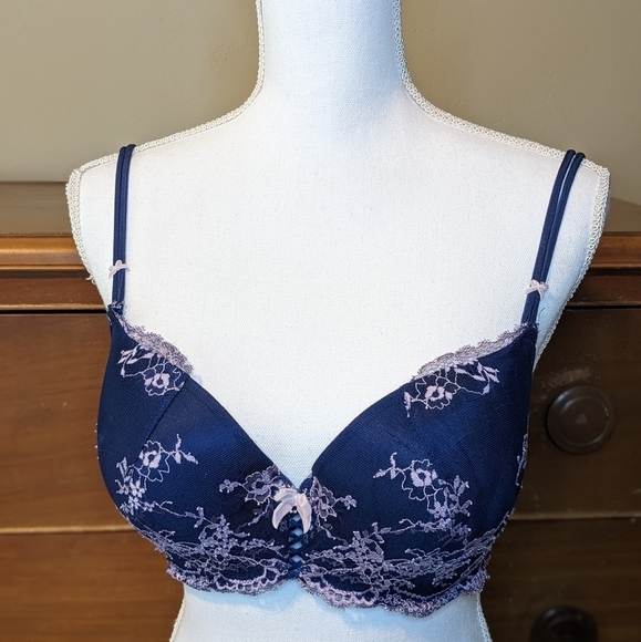 VICTORIA'S SECRET Demi Delicate Lace Bra 36D - Picture 1 of 11